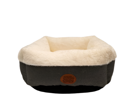 Ivory Box Bed one size Puppy or Cat Bed Snug and Cosy Pets