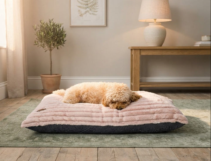 COVER Alaska Faux Fur Dog Pet Cushion Washable Non-Slip - Dog Cushion for dogs Snug and Cosy Pets