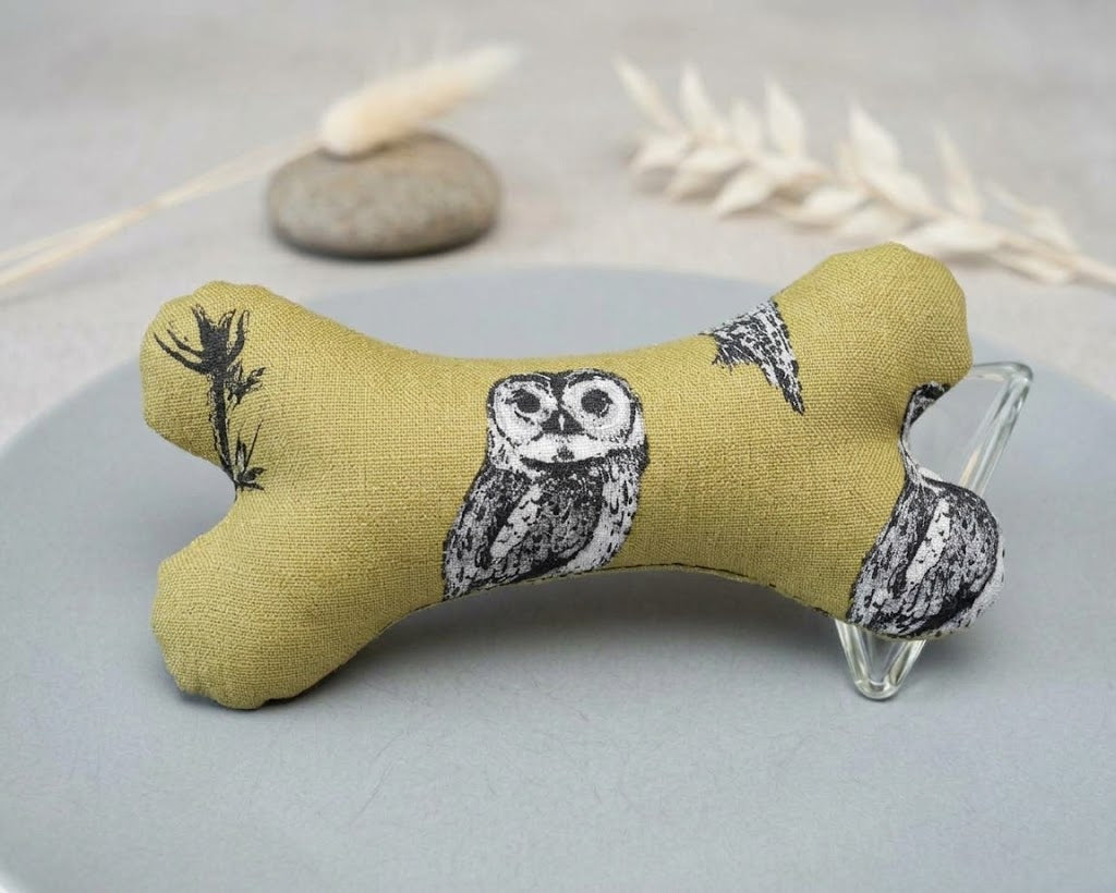 Lazy Bone Dog Toy - Comfort and Playfulness Combined - for dogs Snug and Cosy Pets
