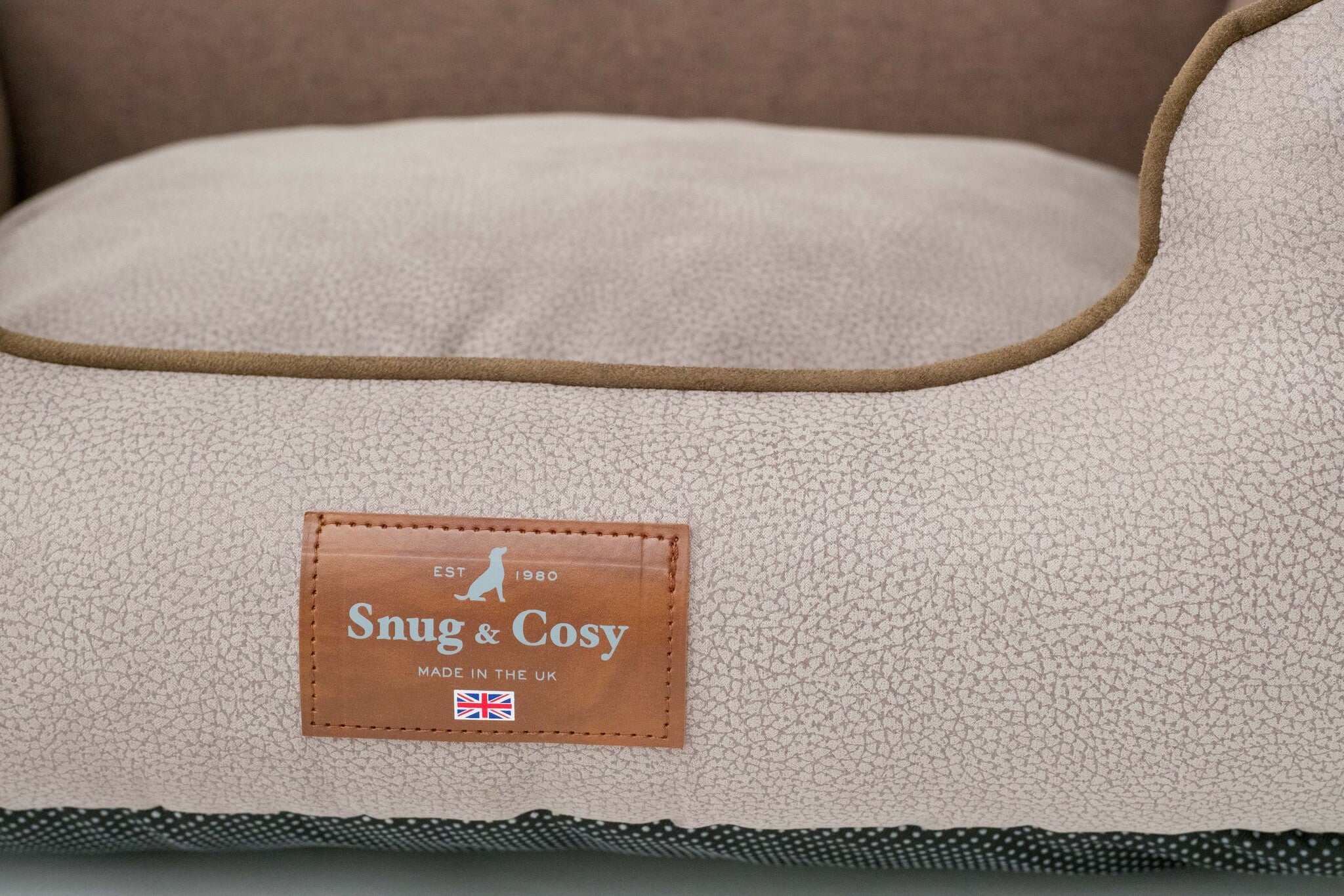 ELEGANCE Faux Leather High Sided Dog bed